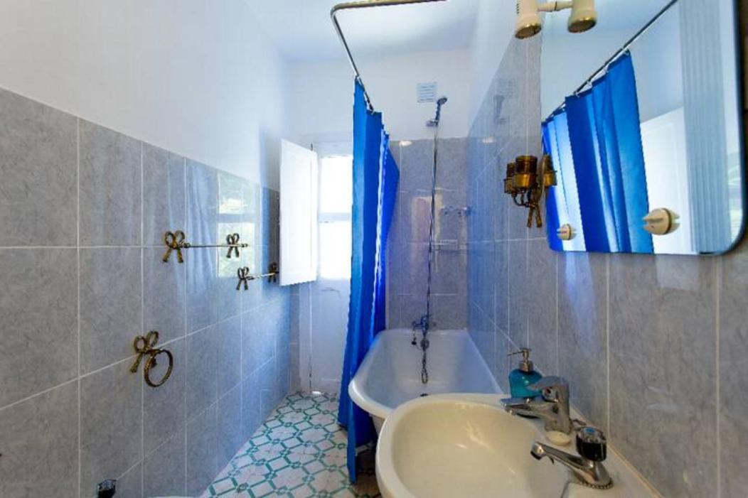 #Private Room C Lisbon Exterior photo